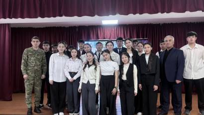 «Адал азамат» біртұтас тәрбие бағдарламасы аясында Кәсіптік бағдар беру  мақсатында Жамбыл шекара бөлімшесі бастығының орынбасары лейтенант Кантаров Бахытбек Асылбекұлы жоғары сынып оқушыларымен кездесу